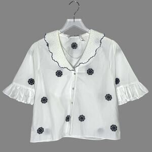 Zara Kara Top White with Blue Embroidery XS Button Front Boxy Peter Pan Collar